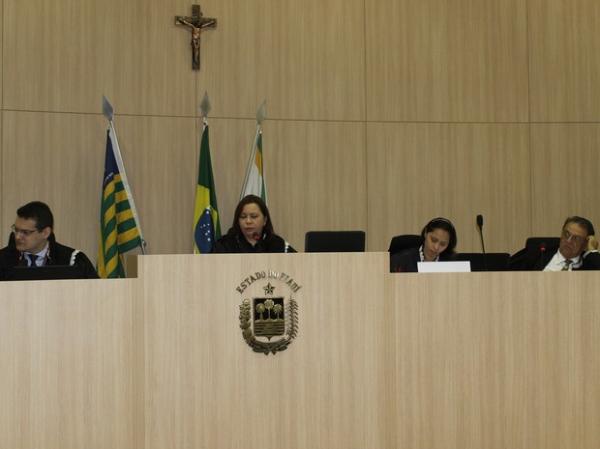 TCE-PI determinou que gestor devolva dinheiro aos cofres da Prefeitura de Barreiras.(Imagem:Catarina Costa/G1)