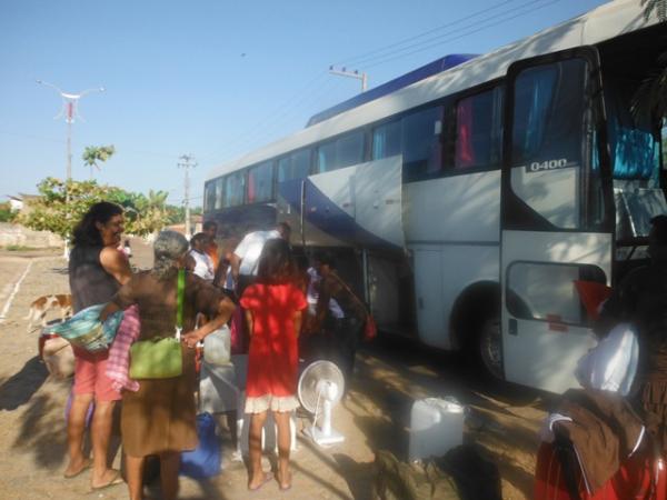 Romeiros baronenses viajam com destino ao Canindé.(Imagem:FlorianoNews)