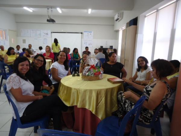 SESC Floriano realiza confraternização com café da manhã.(Imagem:FlorianoNews)