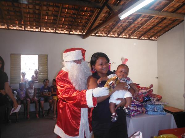 Lions Clube realizou confraternização de natal para crianças em Floriano.(Imagem:FlorianoNews)