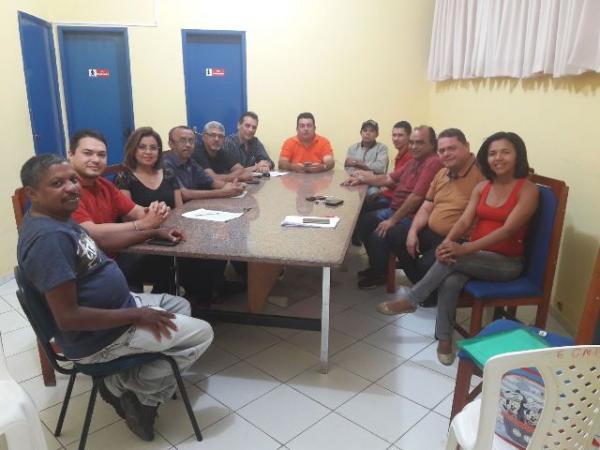 Reunião define diretoria provisória da Associação Florianense de Imprensa.(Imagem:Reprodução)
