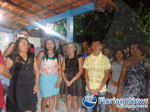 Formandos em Pedagogia participaram de solenidade de descerramento de placa de formatura.(Imagem:FlorianoNews)