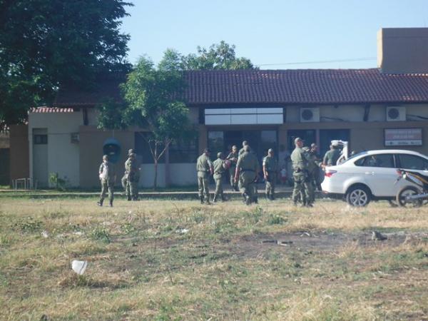 Polícia Militar realiza operação Bairro Seguro em Floriano.(Imagem:FlorianoNews)