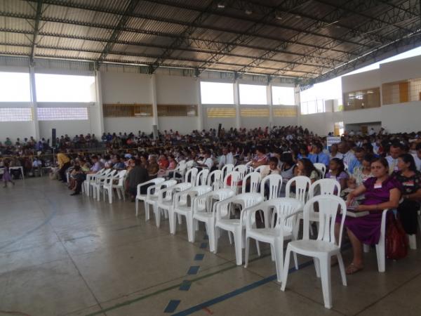 Realizado 1º dia do Congresso das Testemunhas de Jeová em Floriano.(Imagem:FlorianoNews)