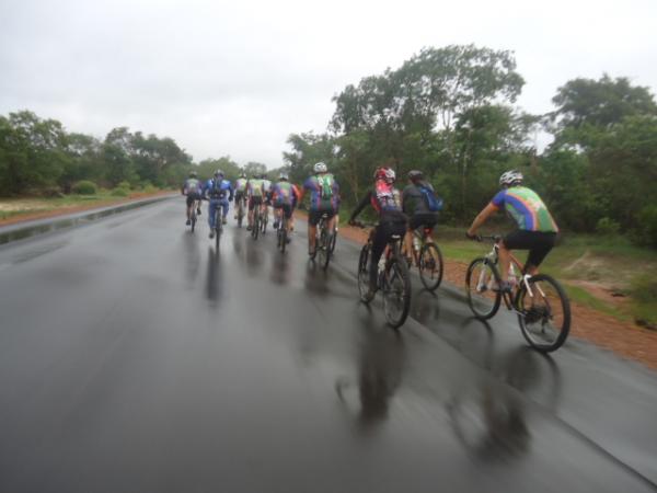 Ciclistas realizam trajeto de 75 km entre Floriano e São Francisco do Maranhão.(Imagem:FlorianoNews)