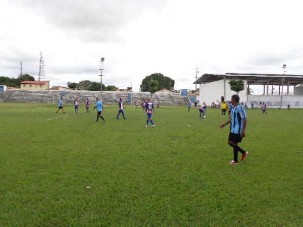 Pequeno Príncipe e Jerumenha abrem o XII Campeonato Os Quarentões de Floriano.(Imagem:FlorianoNews)