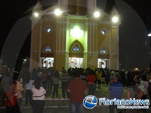 Católicos celebraram Corpus Christi com missa e procissão.(Imagem:FlorianoNews)