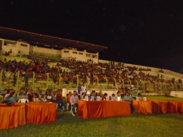 Festival Estudantil reúne grande público no Estádio Tiberão.(Imagem:FlorianoNews)