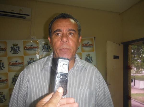 Everaldo Elvas, Secretário de Infraestrutura do município.(Imagem:FlorianoNews)