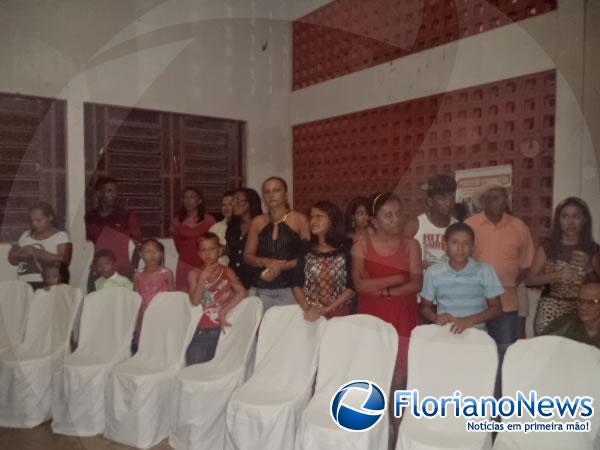 Escola Eduardo Carvalho realiza cerimônia infantil em Floriano.(Imagem:FlorianoNews)