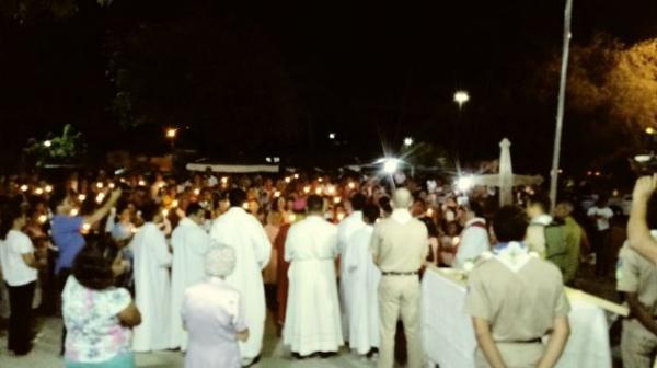 Comunidade católica participa de encerramento dos festejos de Santa Cruz em Floriano.(Imagem:FlorianoNews)