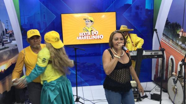 Calouros do Projeto Amarelinho se apresentam em programa da TV Tropical de Barão de Grajaú (Imagem:FlorianoNews)