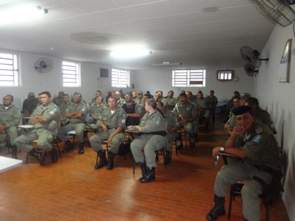 Reunião esclareceu resolução que trata sobre portabilidade do salário.(Imagem:FlorianoNews)