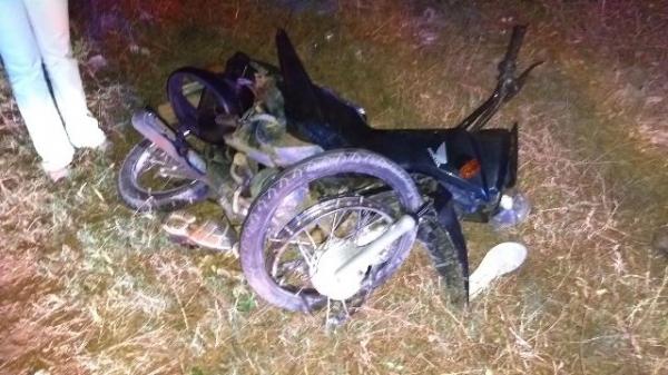 Casal fica ferido em colisão entre automóvel e motocicleta em Floriano.(Imagem:FlorianoNews)