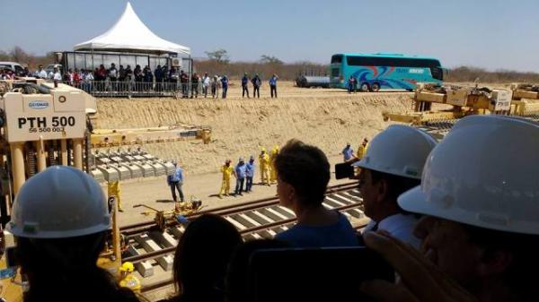 Florianense acompanha visita da Presidente Dilma às obras da Transnordestina.(Imagem:Reprodução/Facebook)