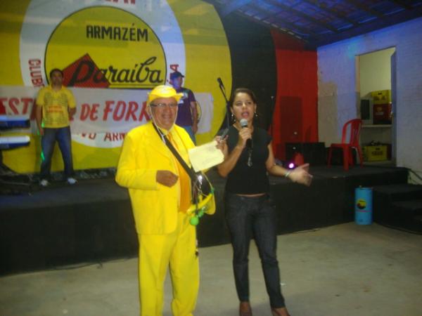 Amarelinho no Festival de Forró com Silvinha(Imagem:redação)