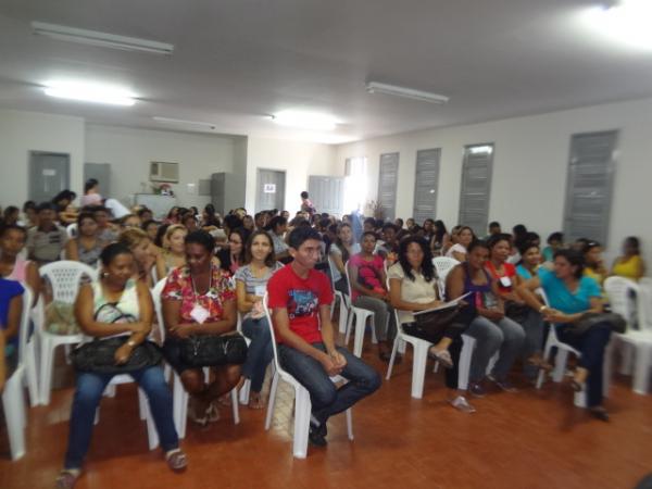 Professores recebem treinamento do Programa Brasil Alfabetizado.(Imagem:FlorianoNews)