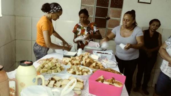 Bairro Rede Nova realiza abertura dos festejos em honra a Santa Luzia.(Imagem:FlorianoNews)