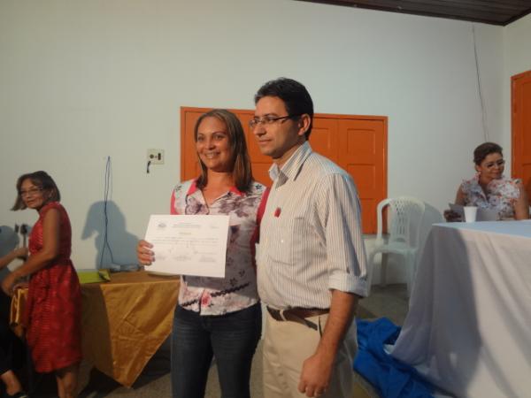 Professores de Floriano recebem certificados do Programa Brasil Alfabetizado.(Imagem:FlorianoNews)