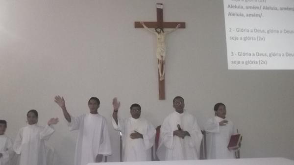 Missa de Páscoa encerrou Semana Santa com igrejas lotadas em Floriano e Barão de Grajaú.(Imagem:FlorianoNews)