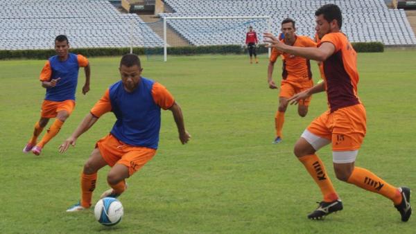 Luis Augusto foi o último jogador confirmado como reforço no River-PI.(Imagem:Emanuele Madeira/GLOBOESPORTE.COM)