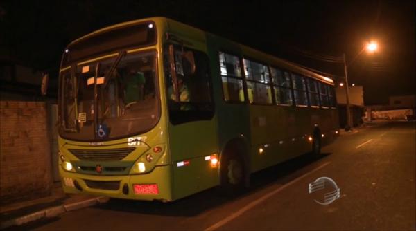 Soldado é preso suspeito de agredir motorista que não parou ônibus.(Imagem:Cidade Verde)