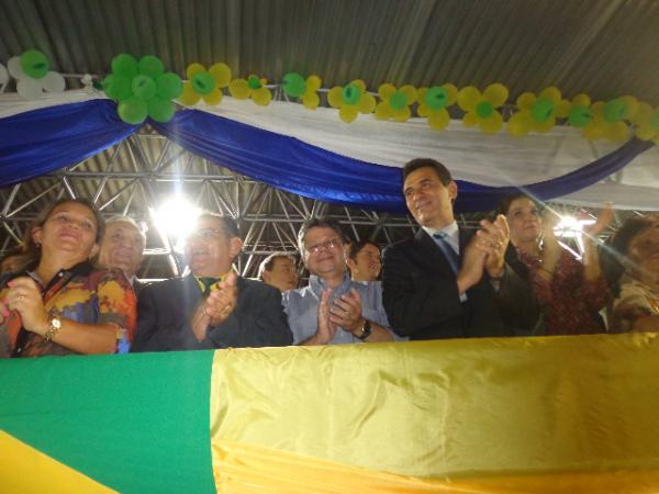 Deputado estadual Gustavo Neiva acompanhou desfile de 7 de setembro em Floriano.(Imagem:FlorianoNews)