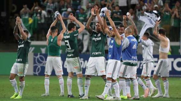 Com 66 pontos, o clube alviverde não pode mais ser alcançado pelo próprio Santos, atual sétimo colocado -os seis primeiros se classificam para o torneio sul-americano.(Imagem:REUTERS)