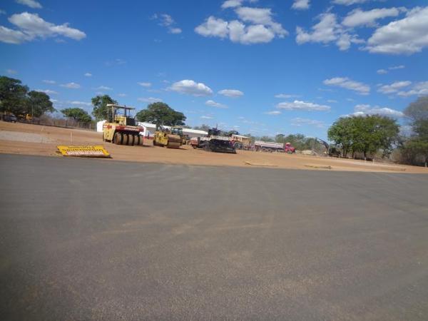 Secretário dos Transportes visita obras do aeroporto em Floriano(Imagem:FlorianoNews)