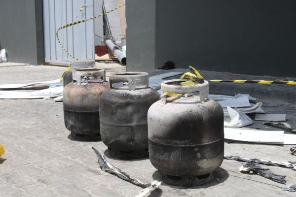 Padaria teve cozinha completamente destruída por incêndio na Zona Leste de Teresina.(Imagem:Ellen Pessoa/G1)