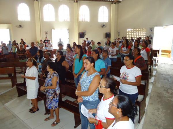 Missa festiva marca encerramento de festejos de Santa Luzia em Floriano.(Imagem:FlorianoNews)