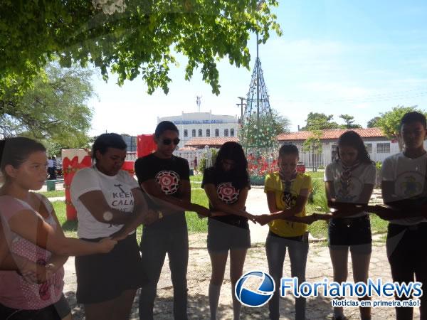 Grupos de jovens realizam campanha de doação de alimentos em Floriano.(Imagem:FlorianoNews)