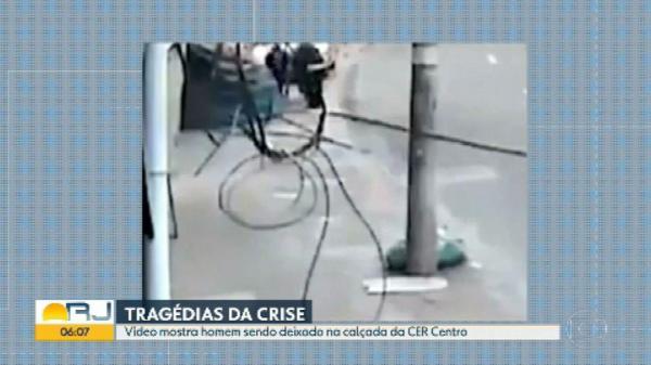 Polícia Civil investiga homens que carregaram morador de rua para a calçada de hospital(Imagem:Reprodução/TV Globo)