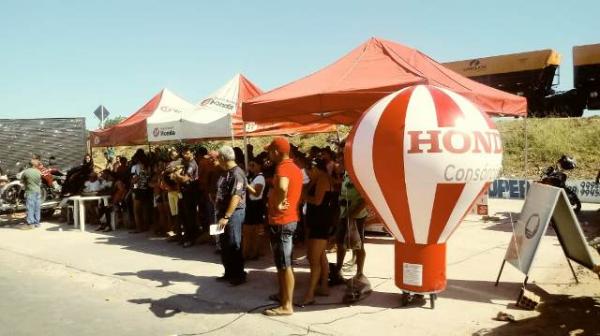 Cajueiro Motos marca presença em aniversário de supermercado em Barão de Grajaú(Imagem:FlorianoNews)