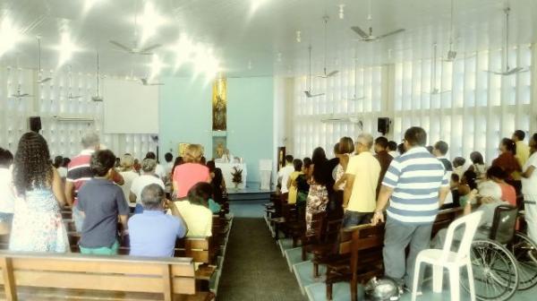 Missas de Páscoa são celebradas em diversas igrejas de Floriano.(Imagem:FlorianoNews)