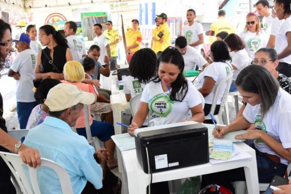 Prefeitura Itinerante reúne todas as Secretarias na praça José Negreiros Lopes.(Imagem:Secom)