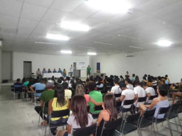 Floriano sedia a 3° Conferência Regional da Juventude.(Imagem:FlorianoNews)