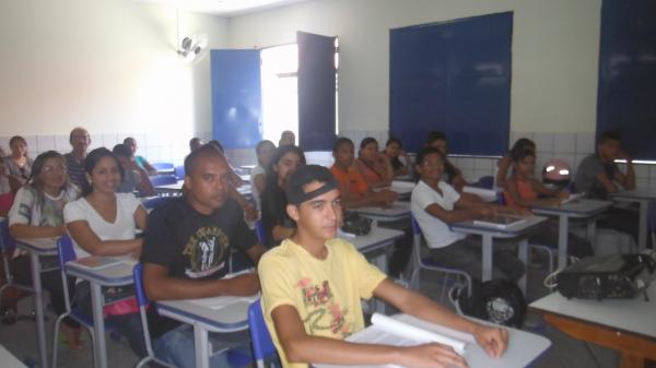  Unidade Escolar Fauzer Bucar sedia Cursos Profissionalizantes.(Imagem:FlorianoNews)