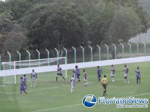 Cori-Sabbá empata em jogo contra o Piauí e ambos são eliminados do Campeonato Piauiense.(Imagem:FlorianoNews)