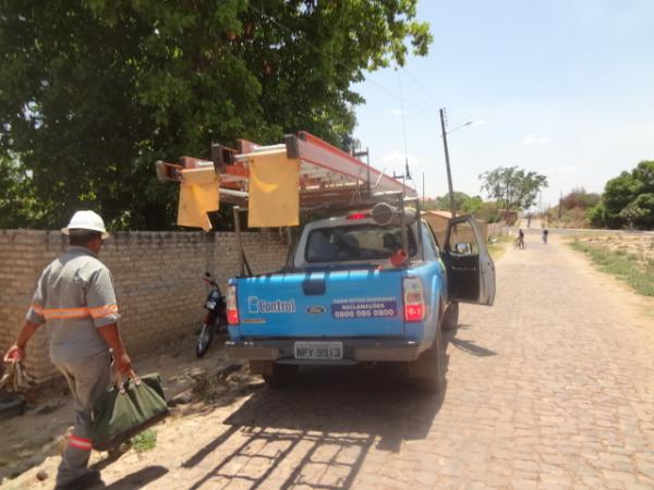 Caminhão provoca incidente no bairro Tiberão.(Imagem:FlorianoNews)