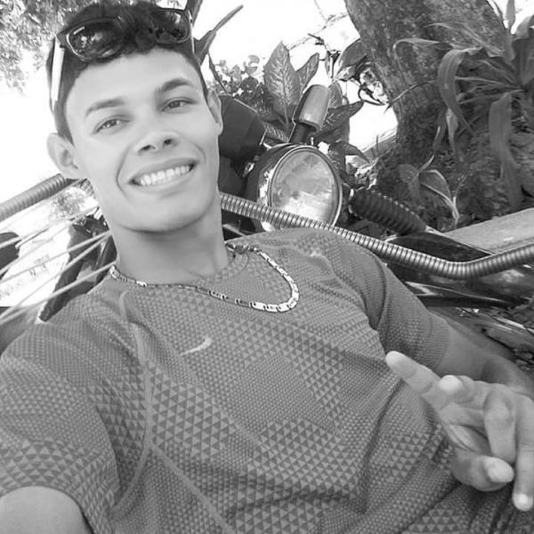 Emerson Lima, 26 anos, vítima de assassinato por esfaqueamento(Imagem:Divulgação)