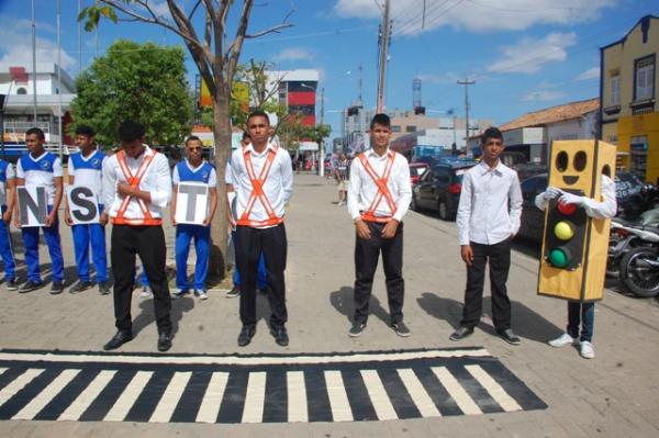 Prefeitura e SUTRAN fazem abertura da Semana Nacional do Trânsito em Floriano.(Imagem:Waldemir Miranda)