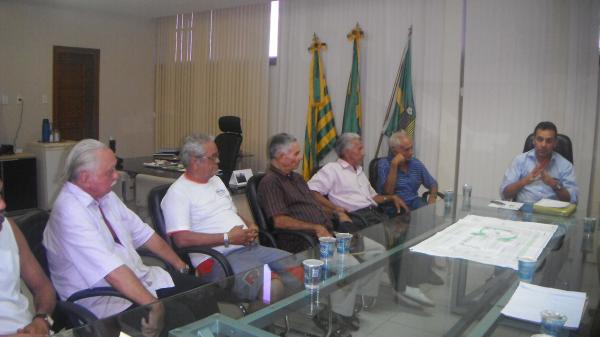 Comerciante fecham acordo com Prefeitura e deixam instalações do Mercado do Cruzeiro.(Imagem:FlorianoNews)