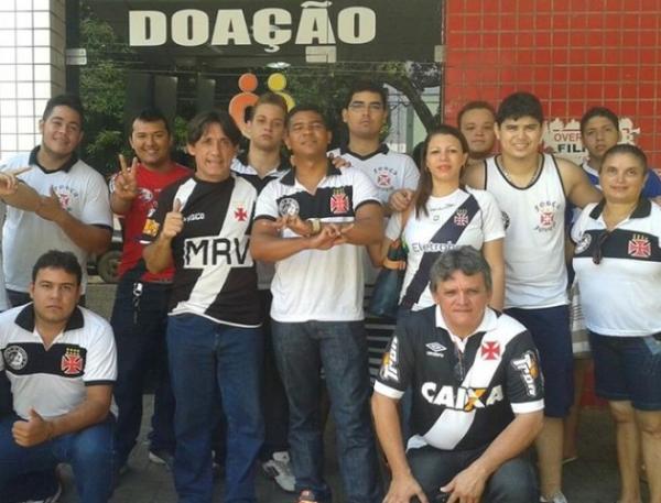 Torcedores do Vasco fazem doação voluntária de sangue.(Imagem:Divulgação)