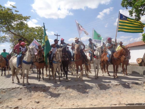 Comitiva Poeira da Estrada realiza III cavalgada dos vaqueiros.(Imagem:FlorianoNews)