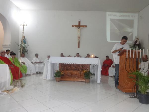 Paróquia Santo Antônio celebrou Missa do Lava-pés.(Imagem:FlorianoNews)