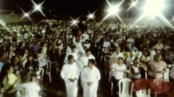 Missa da Misericórdia reúne centenas de fiéis na Igreja de São José Operário.(Imagem:FlorianoNews)