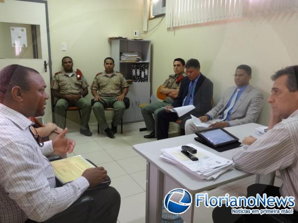 Prefeito Gilberto Júnior recebeu representantes de Comunidade Terapêutica.(Imagem:FlorianoNews)