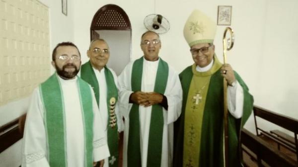 Padre Aristides é empossado como pároco da Paróquia Nossa Senhora das Mercês.(Imagem:FlorianoNews)