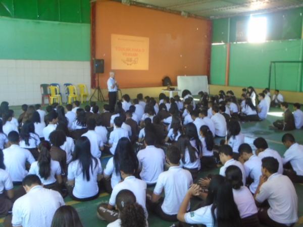 Escola Pequeno Príncipe recebe palestra sobre a importância da Filosofia.(Imagem:FlorianoNews)